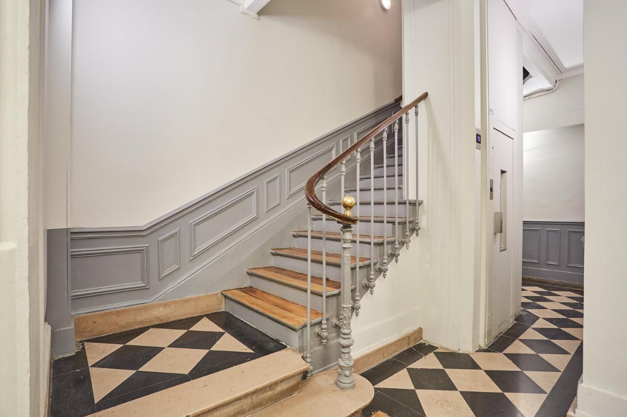 Residence Center Of Paris Le Marais By Studio Prestige Bagian luar foto